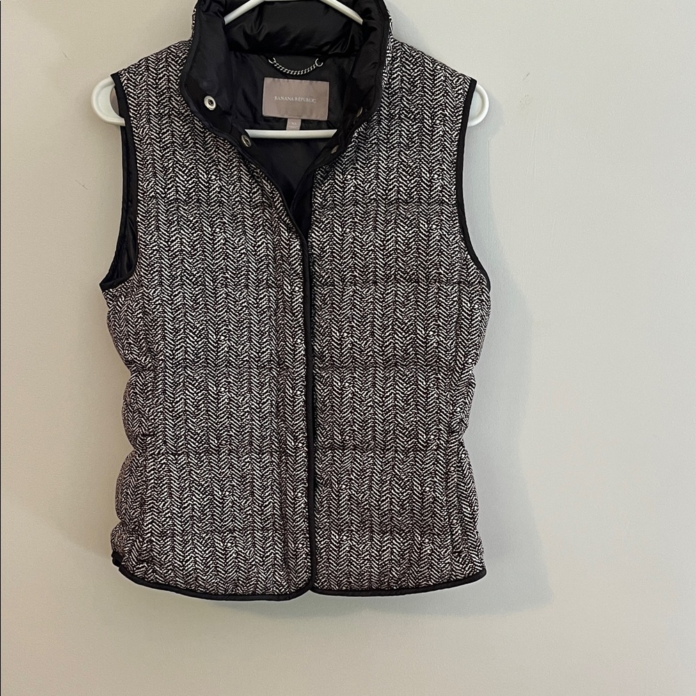 Banana Republic Brown and Cream Patterned Vest
